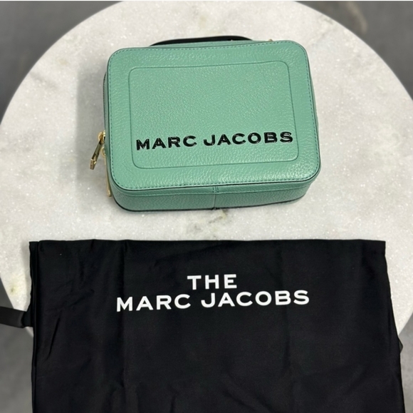 MARC JACOBS LUNCH box small NWT - Picture 6 of 6